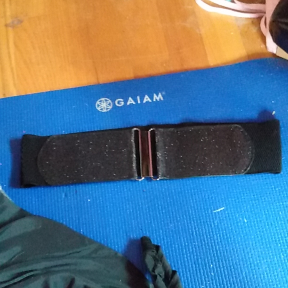 Black sparkly belt